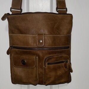 Roots Tan Leather Crossbody Bag with Several Pockets
